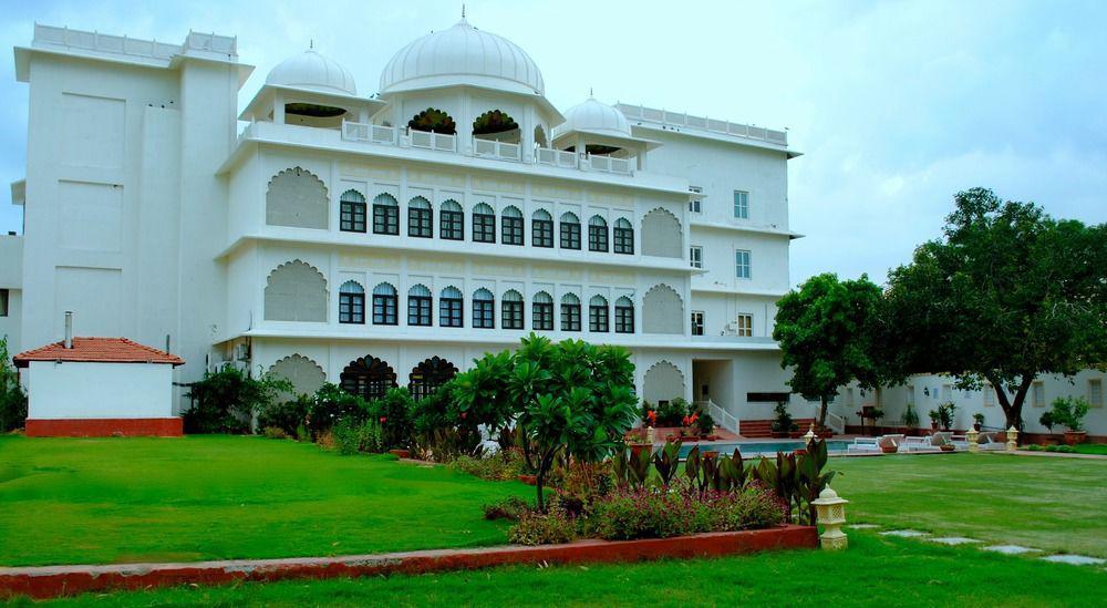 Treehouse Anuraga Palace Hotell Sawai Madhopur Exteriör bild