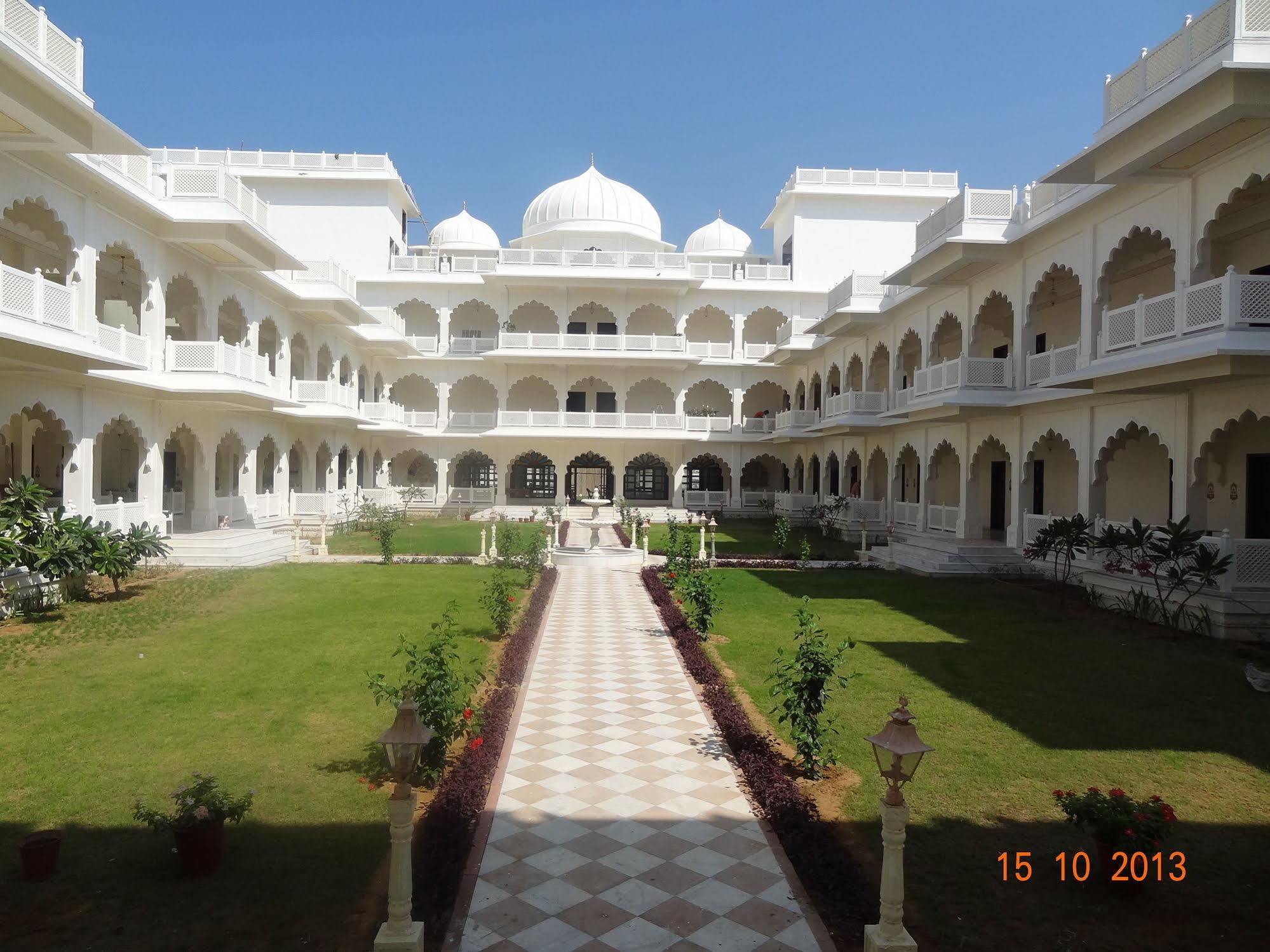 Treehouse Anuraga Palace Hotell Sawai Madhopur Exteriör bild